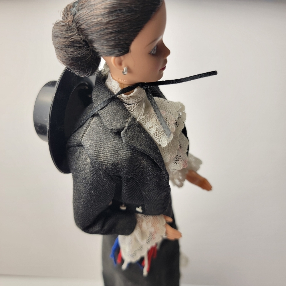 Chilean Barbie Dolls Of The World Collectible 1997 Vintage - Picture 5 of 14